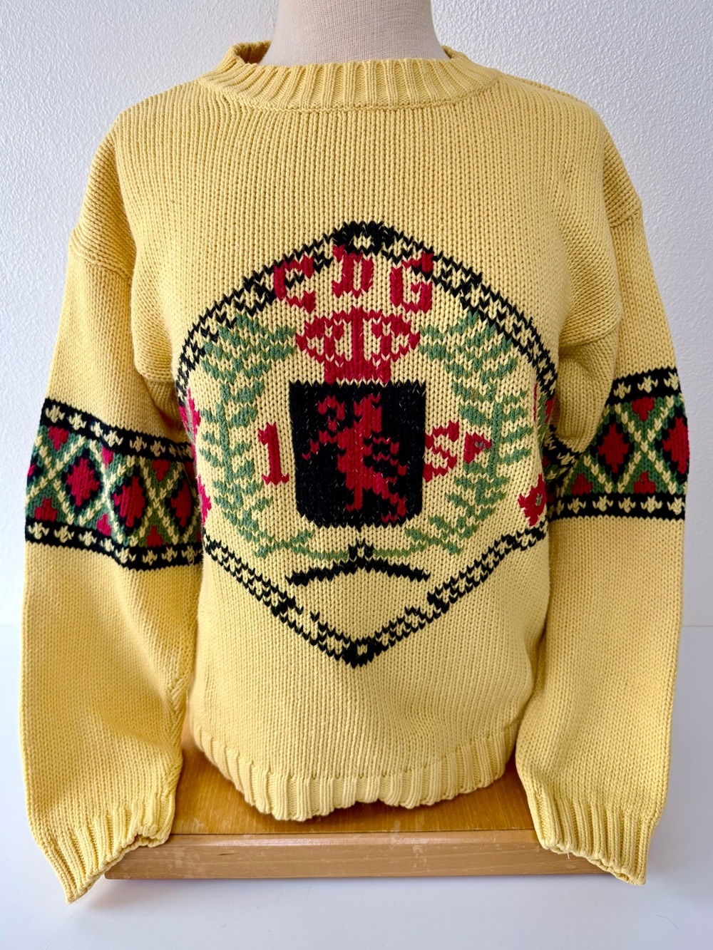 Vintage Cambridge Dry Goods Cotton Knit Crest Sweater Yellow Preppy Heraldic S